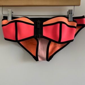 Triangl Bikini